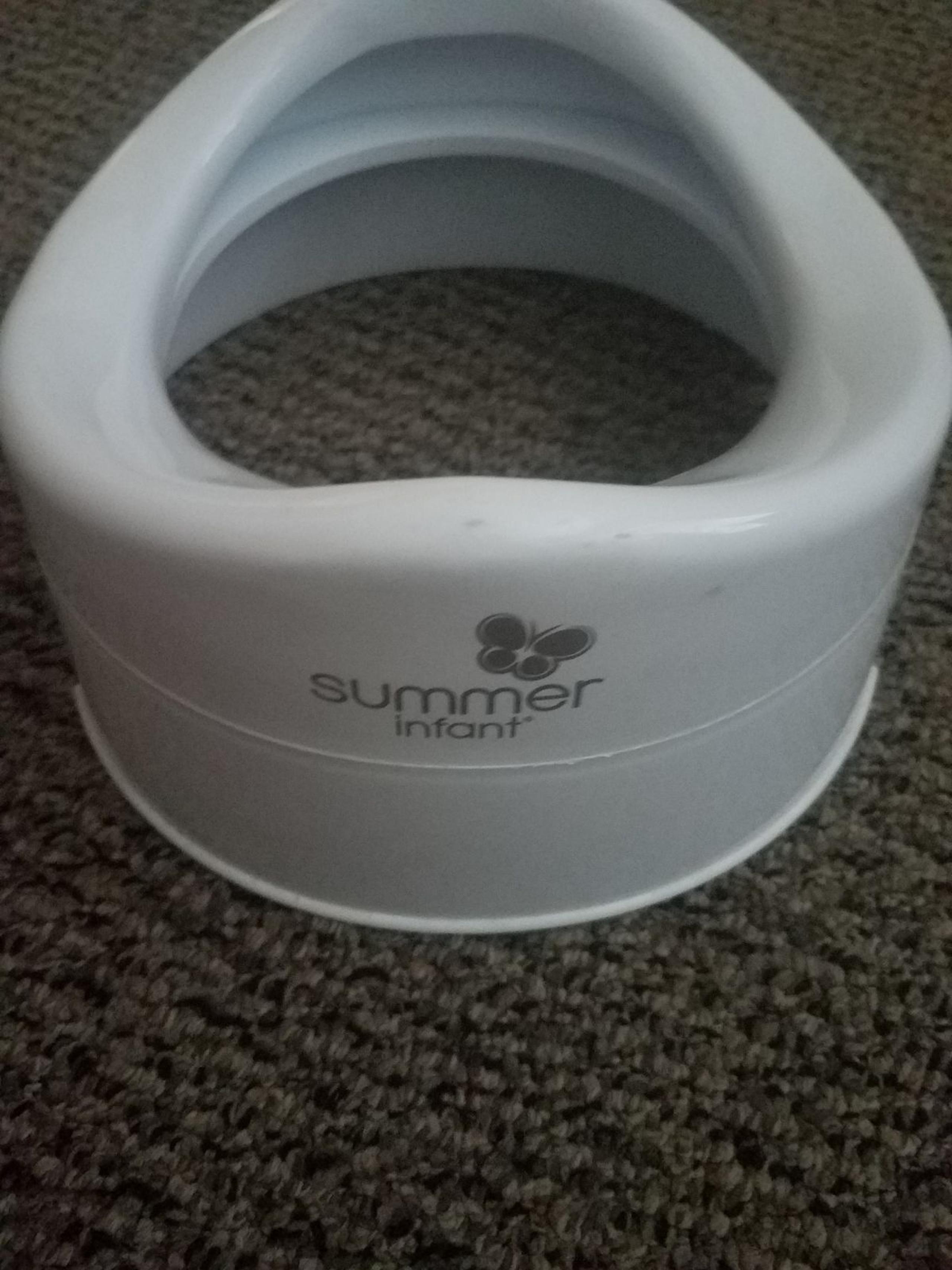 Summer infant travel toilet