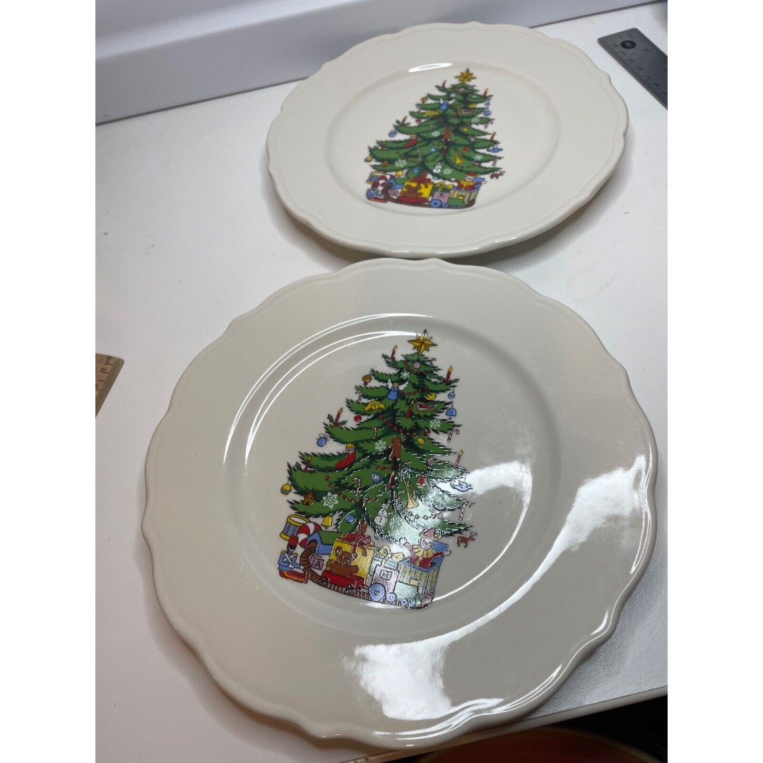 2 VTG Syracuse China USA Restaurant-Ware Scalloped Rim salad plates 8.25