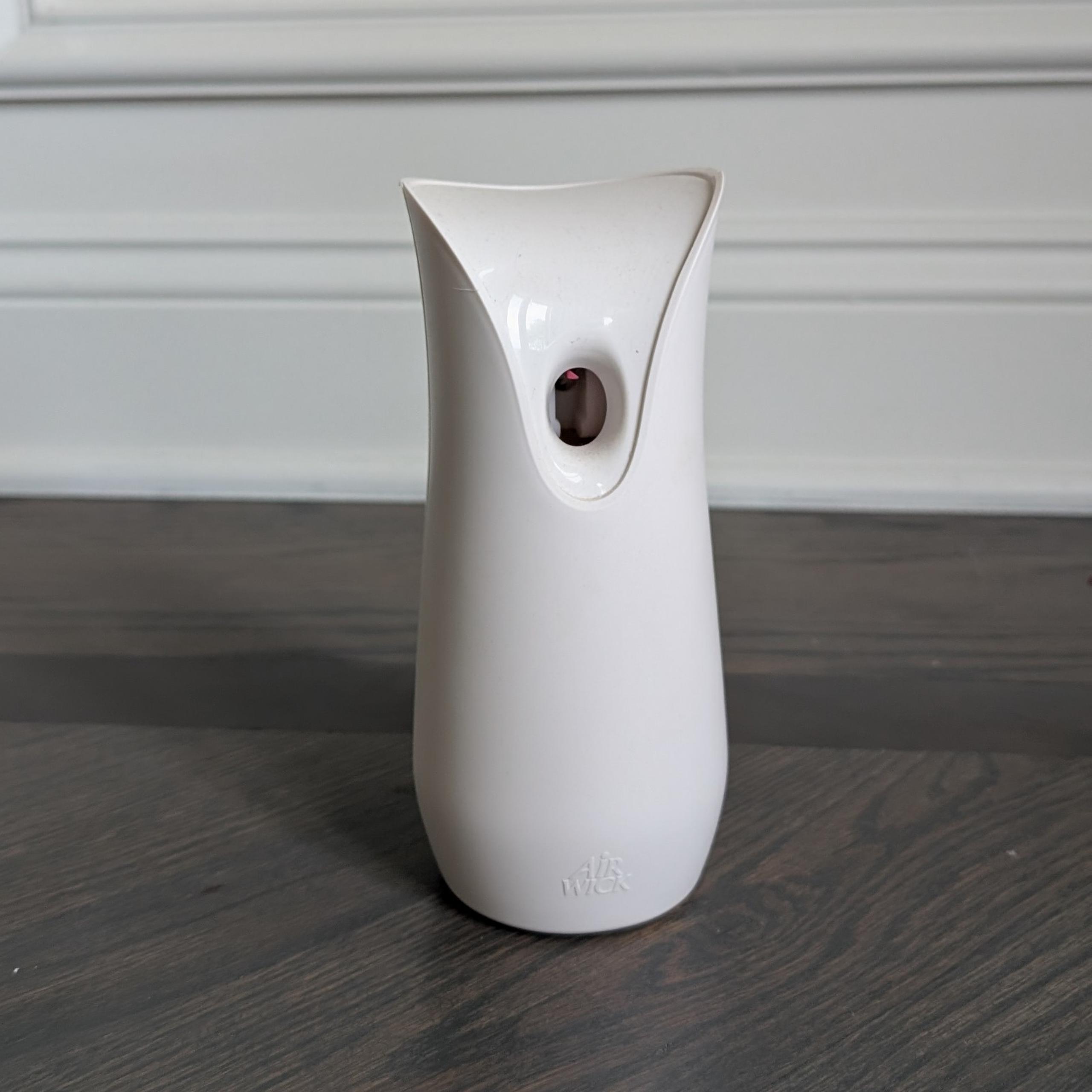 Air Wick Freshmatic Automatic Air Freshener Spray Dispenser, White, 1 Count