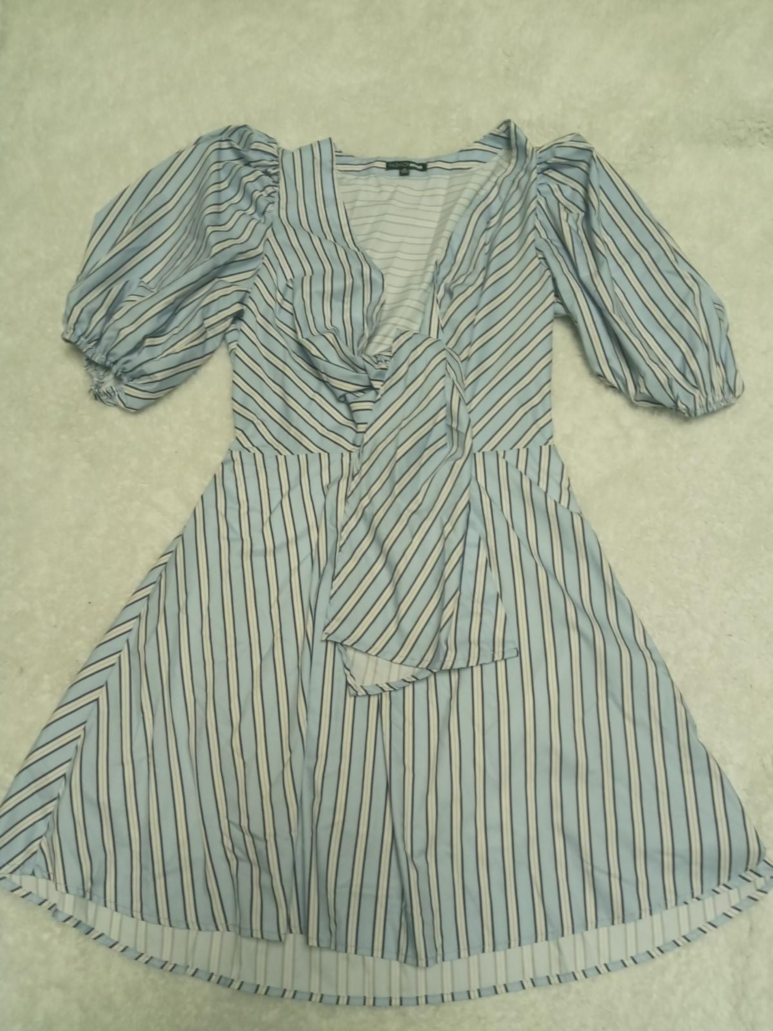 Fashion Nova dress