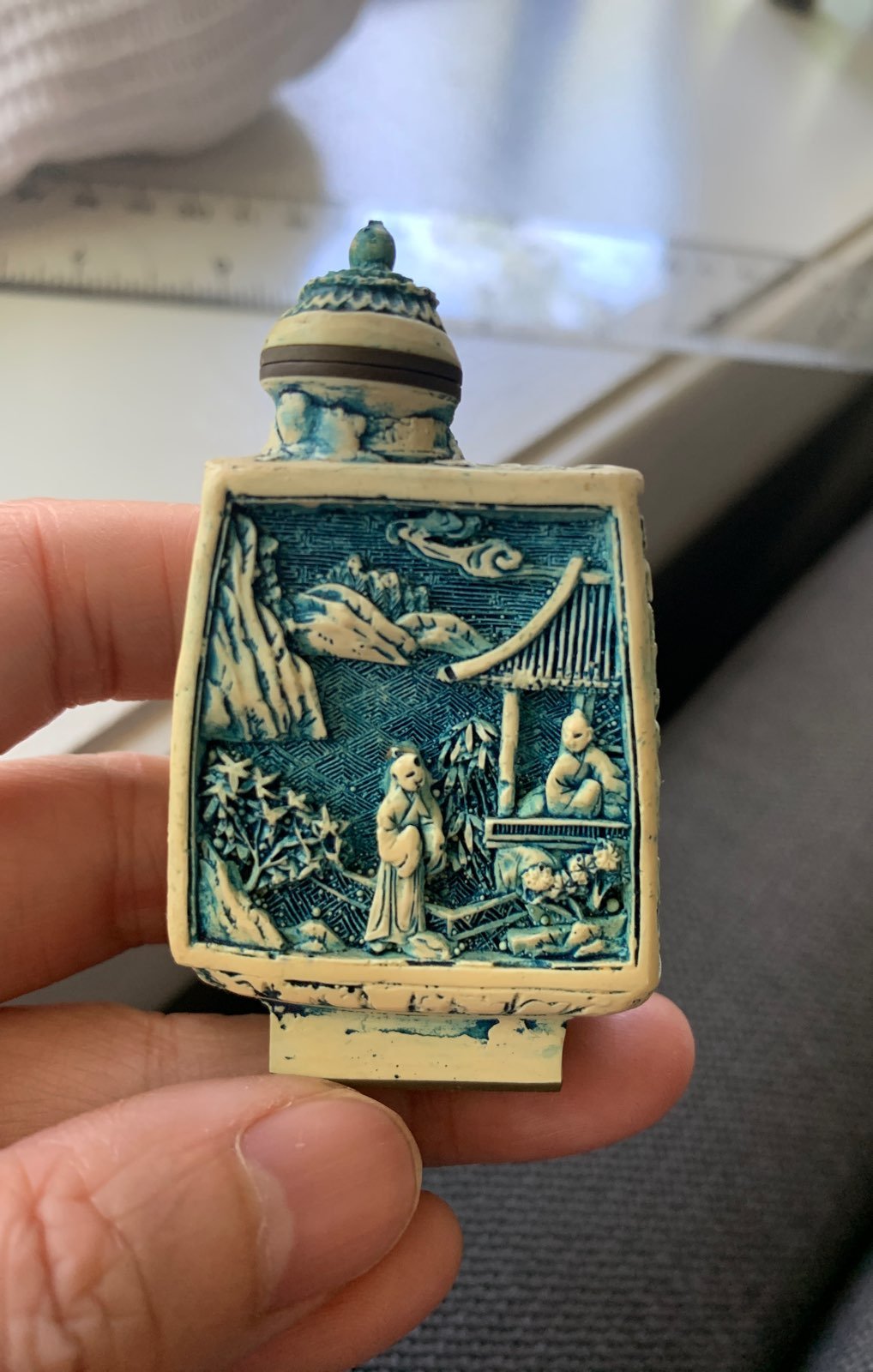 Beautiful Vintage Chinese Snuff Bottle