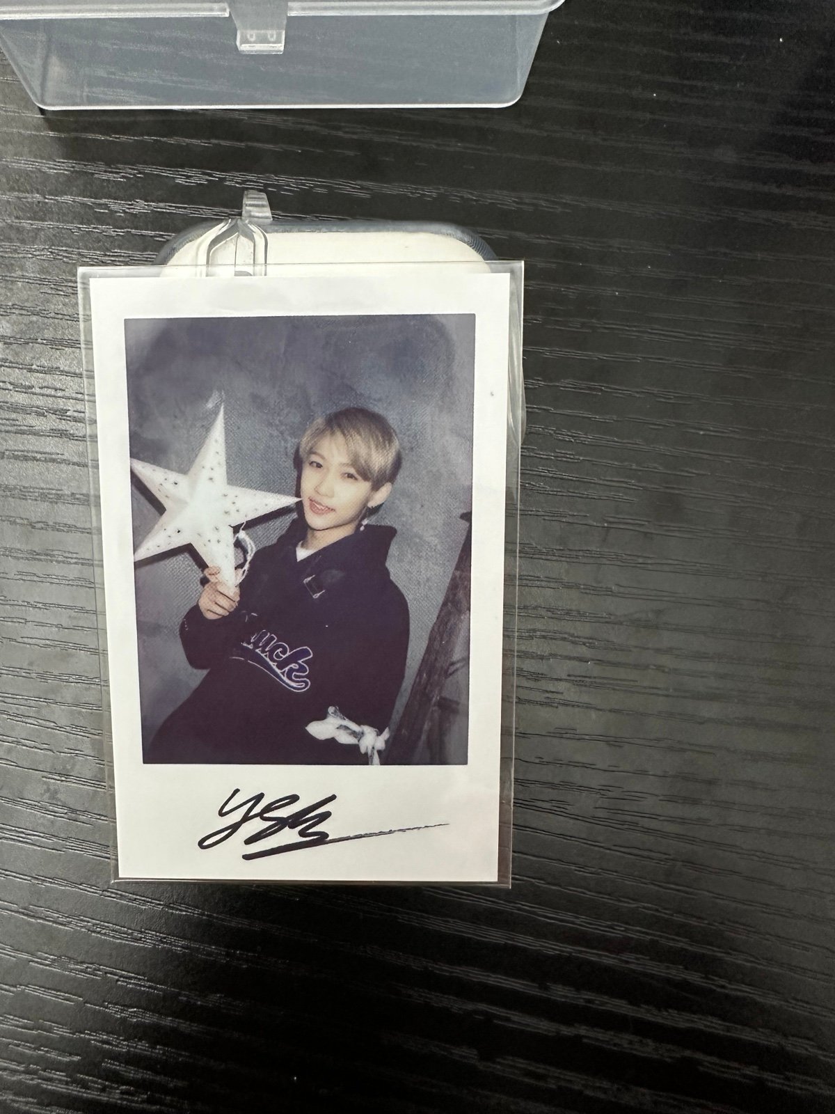 straykids felix histay polaroid