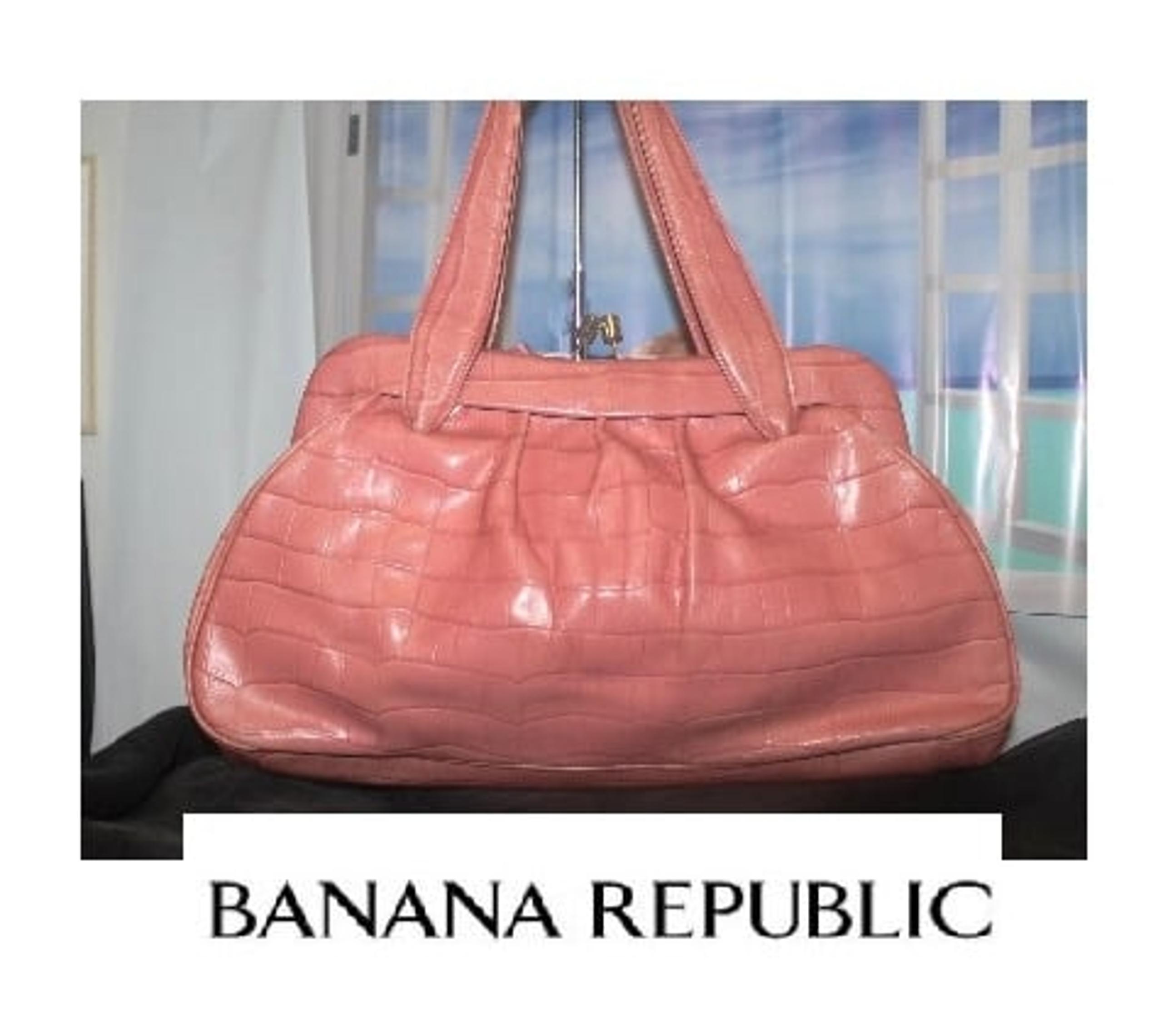 Banana Republic Croc Embossed Coral Cow Leather Kiss Lock Satchel Purse Handbag