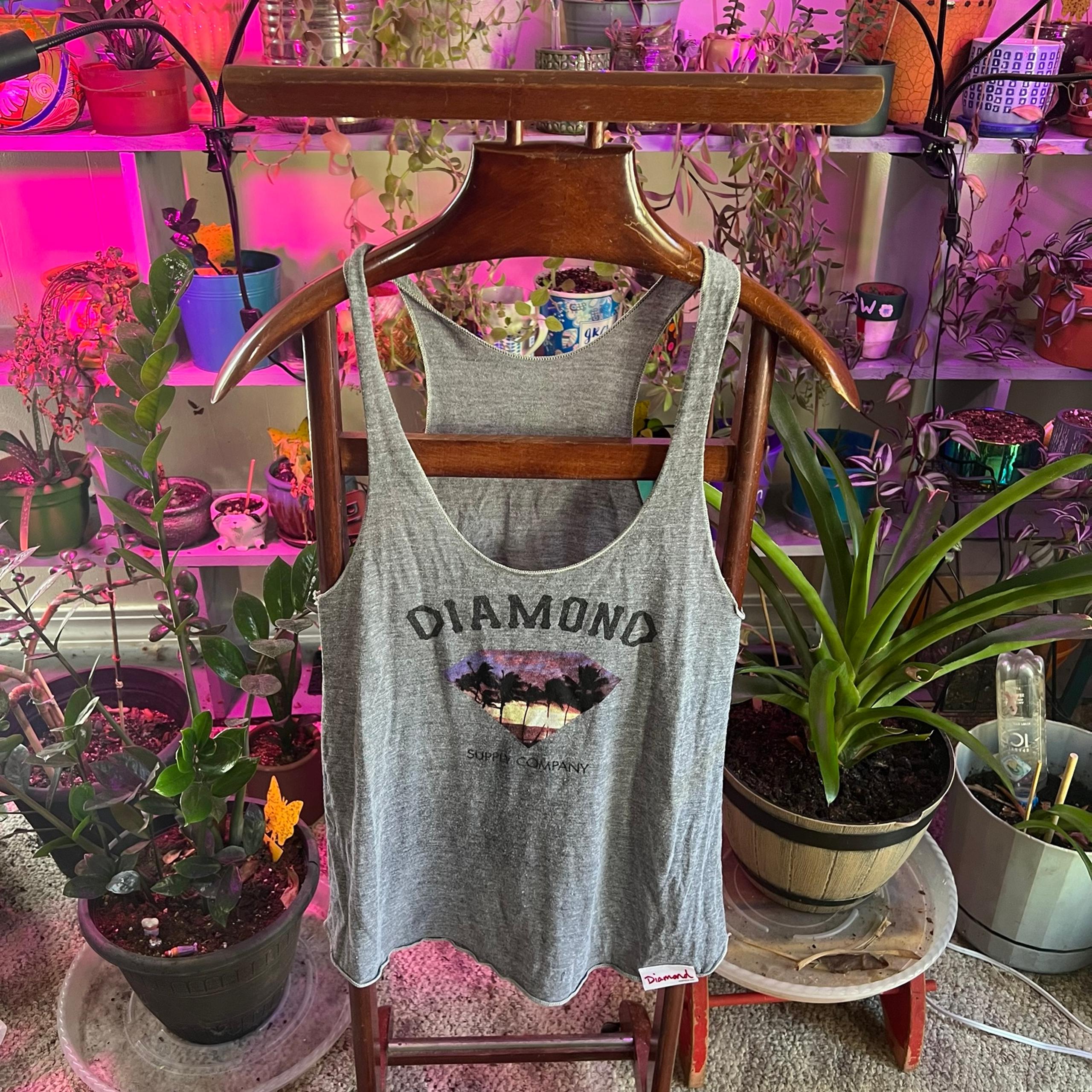 Diamond supply co tank