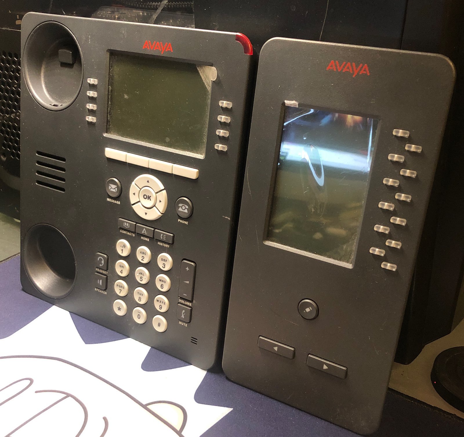 Avaya 9508 Office Phone base