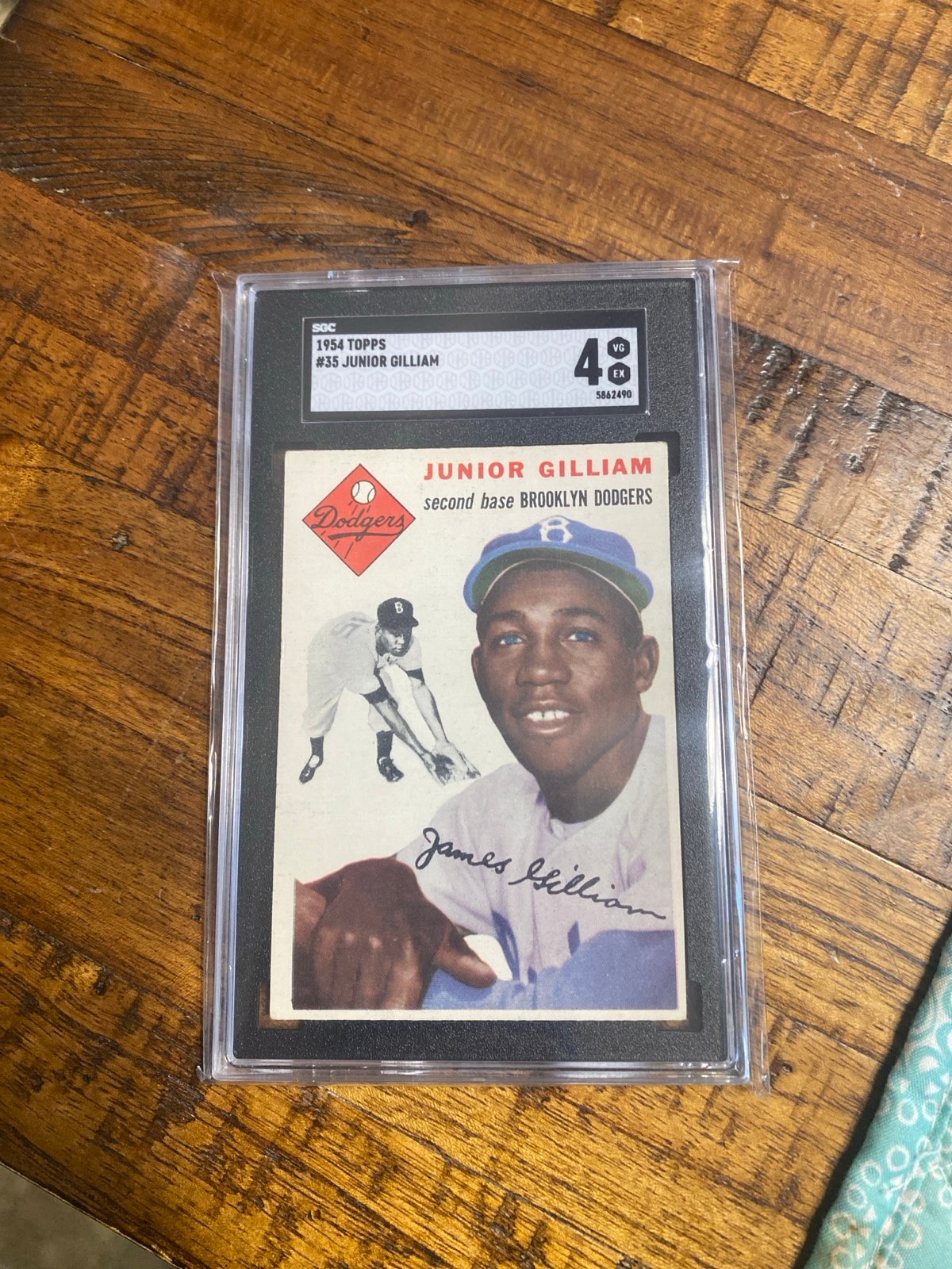 1954 Topps Junior Gilliam SGC 4