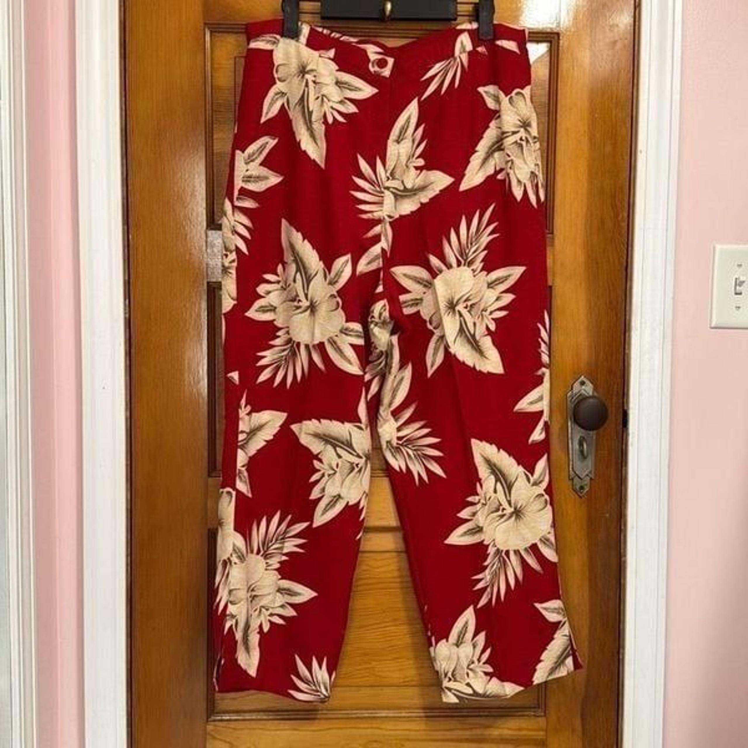 Sag Harbor Vintage Silk Floral Red Tan Cropped Pants Women’s 16