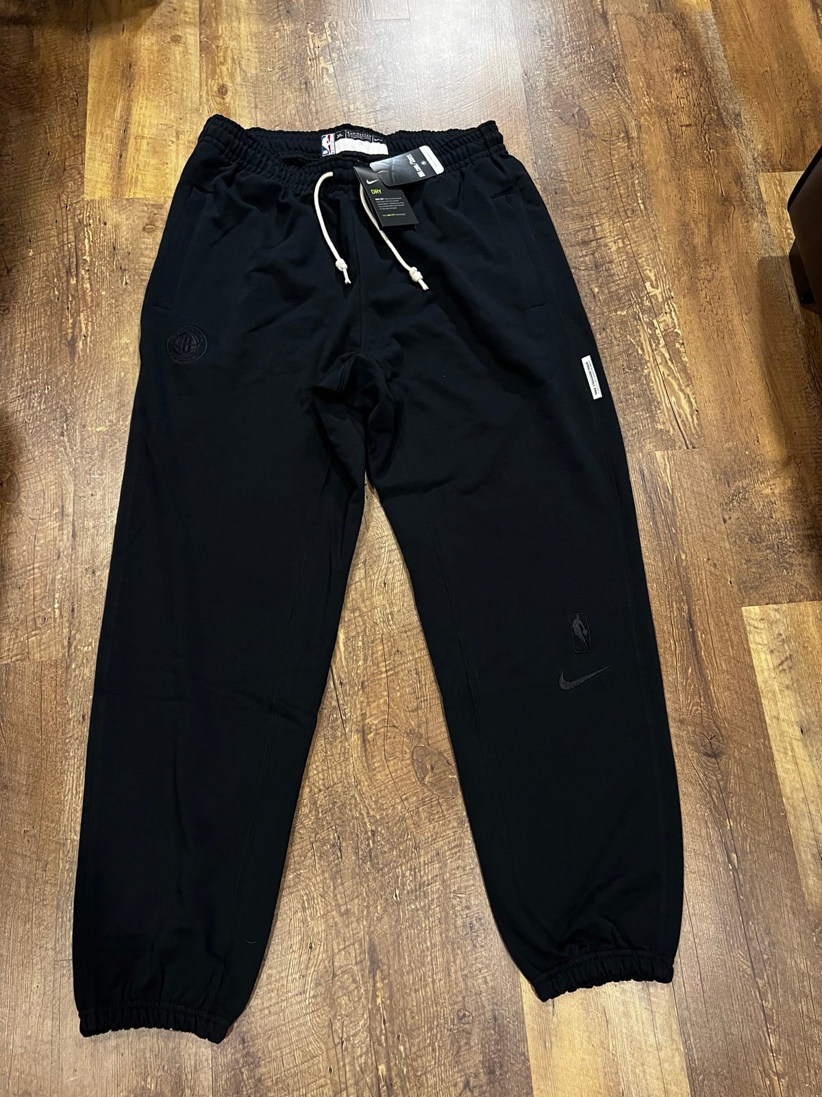 NIKE NBA BROOKLYN NETS STANDARD ISSUE DRI-FIT PANTS BLACK CN3195-010 Price: 85.