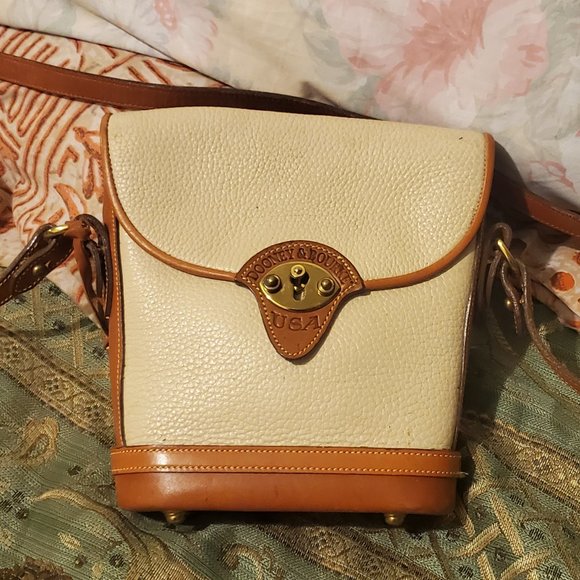 DOONEY & BOURKE PURSE