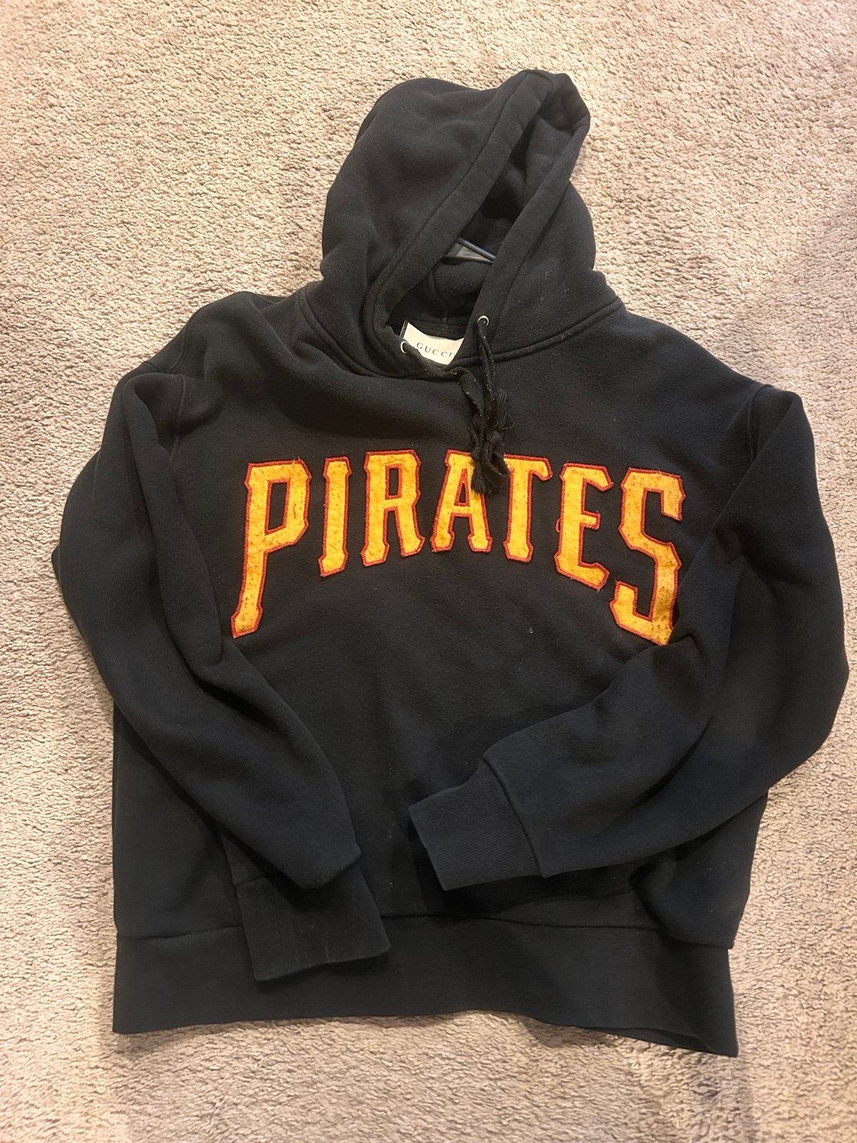 Gucci sweatshirt