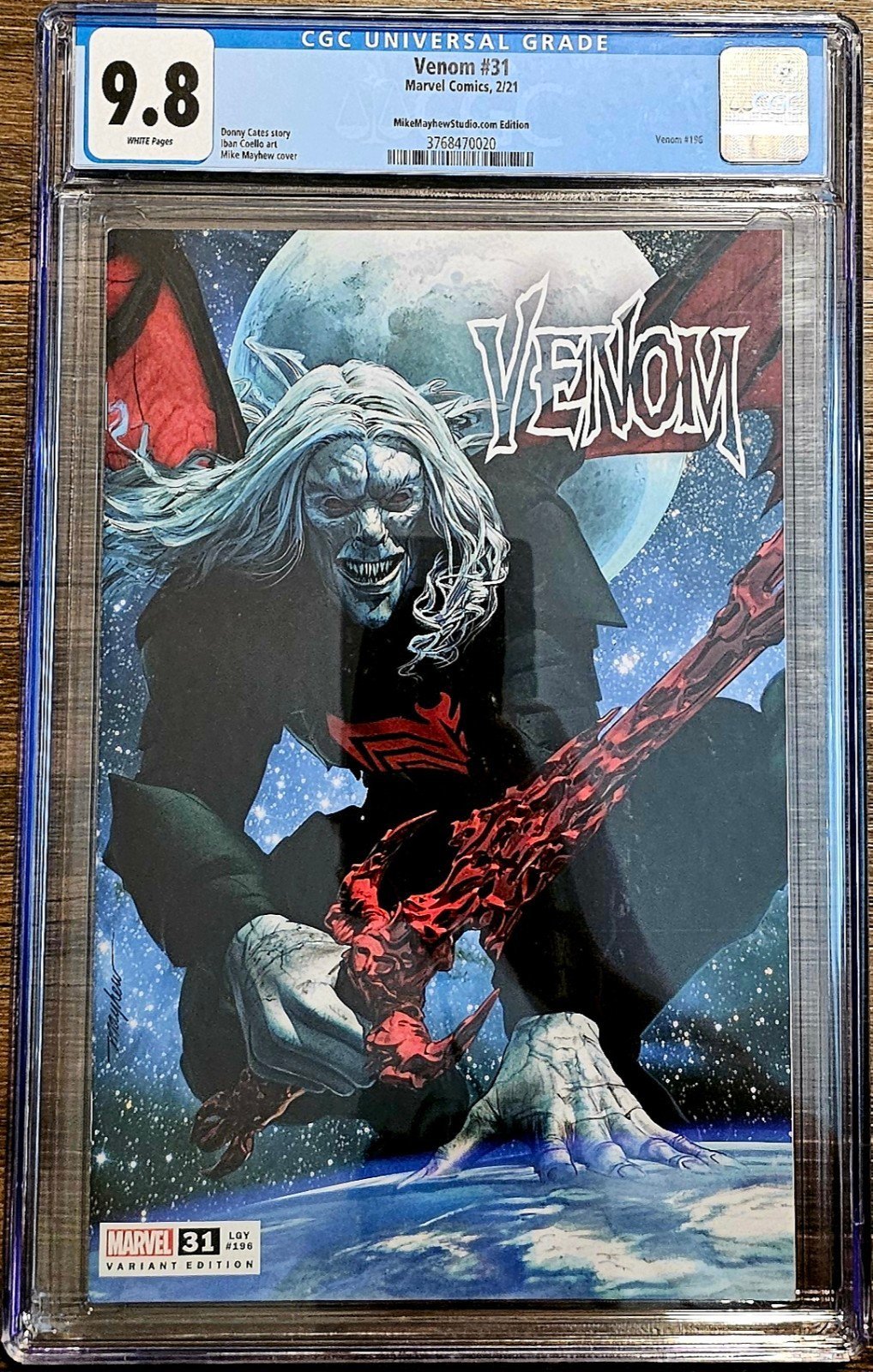 Venom #31 (196) CGC 9.8 Graded Mike Mayhew Variant 1 of 5 exist. 1st Print Run