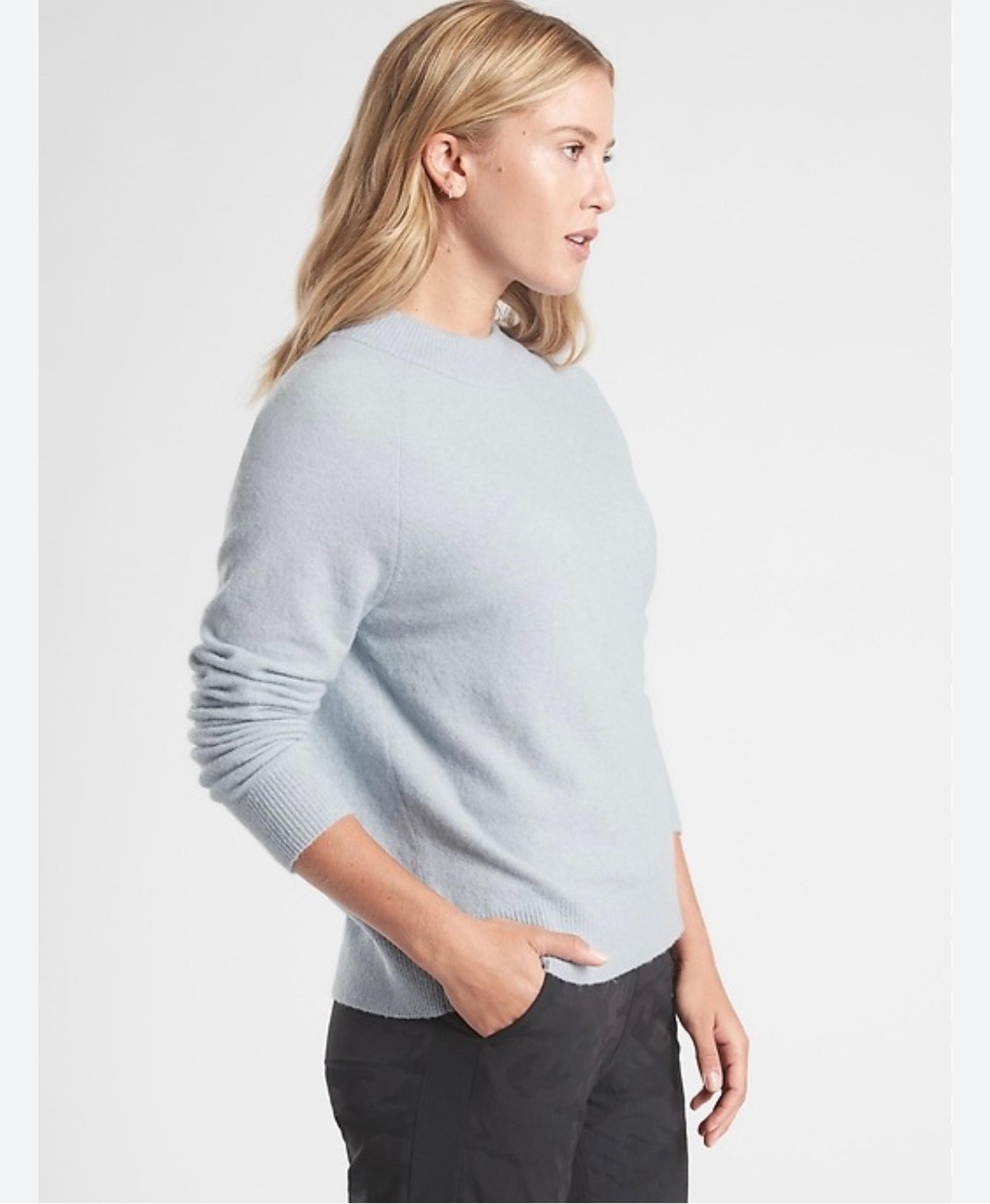 Athleta Hawthorn Crewneck Sweater in Voyage Gray Merino Wool Women’s size Small