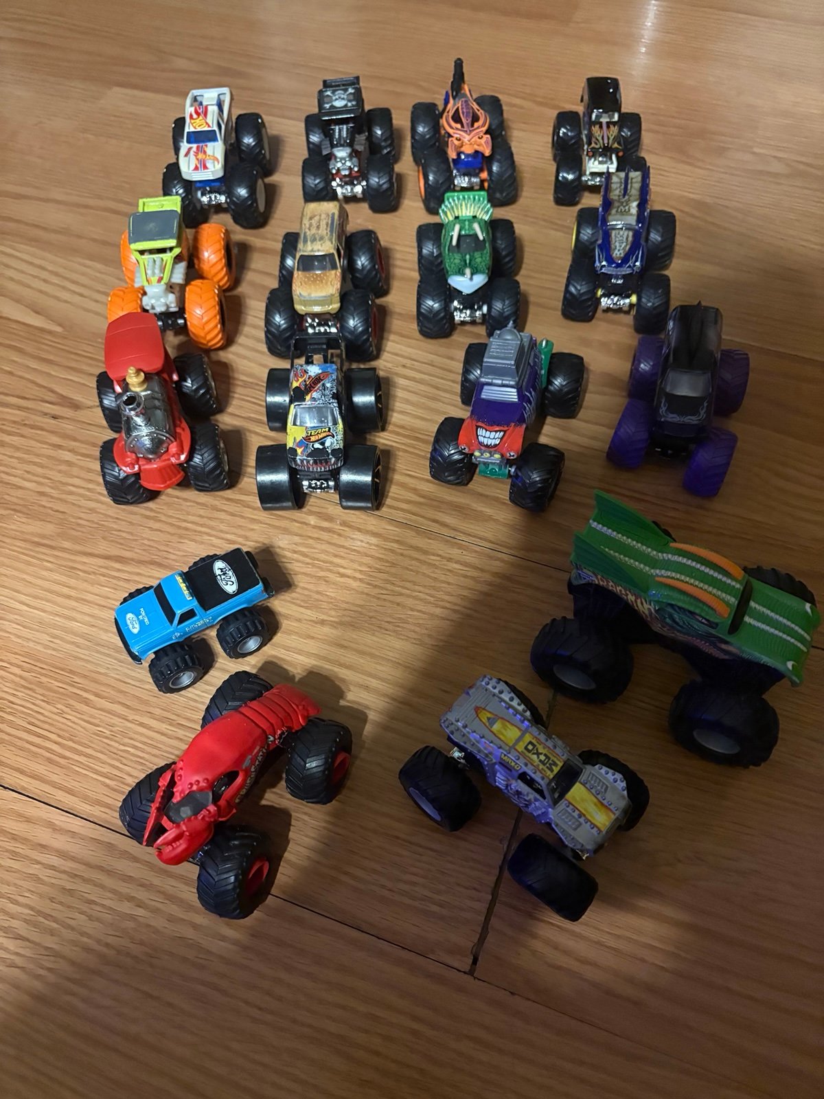 Hot Wheels Monster Jam Diecast Truck Lot – 16 Trucks Mixed