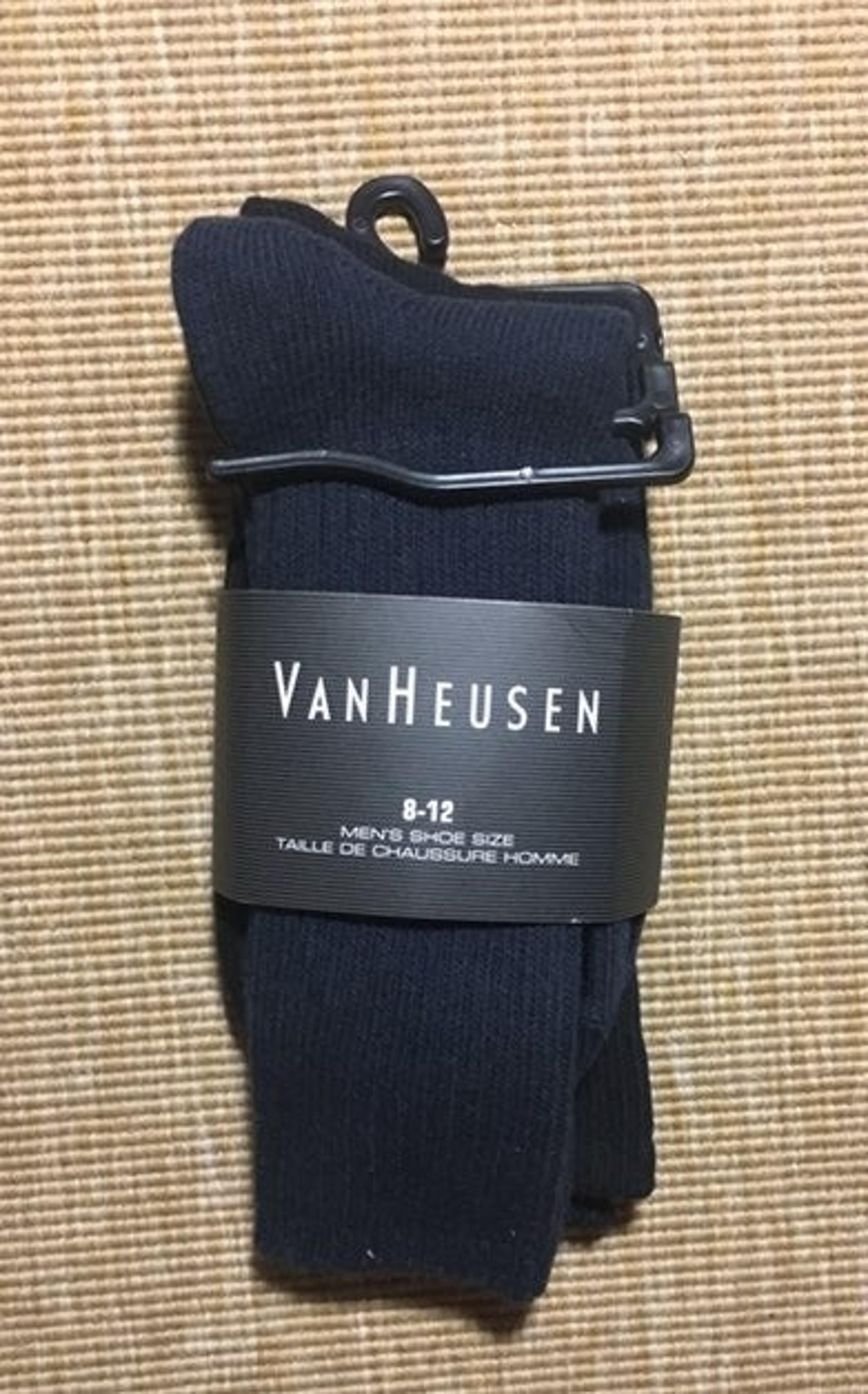 Van Heusen Mens Dress Socks 2 pair NEW