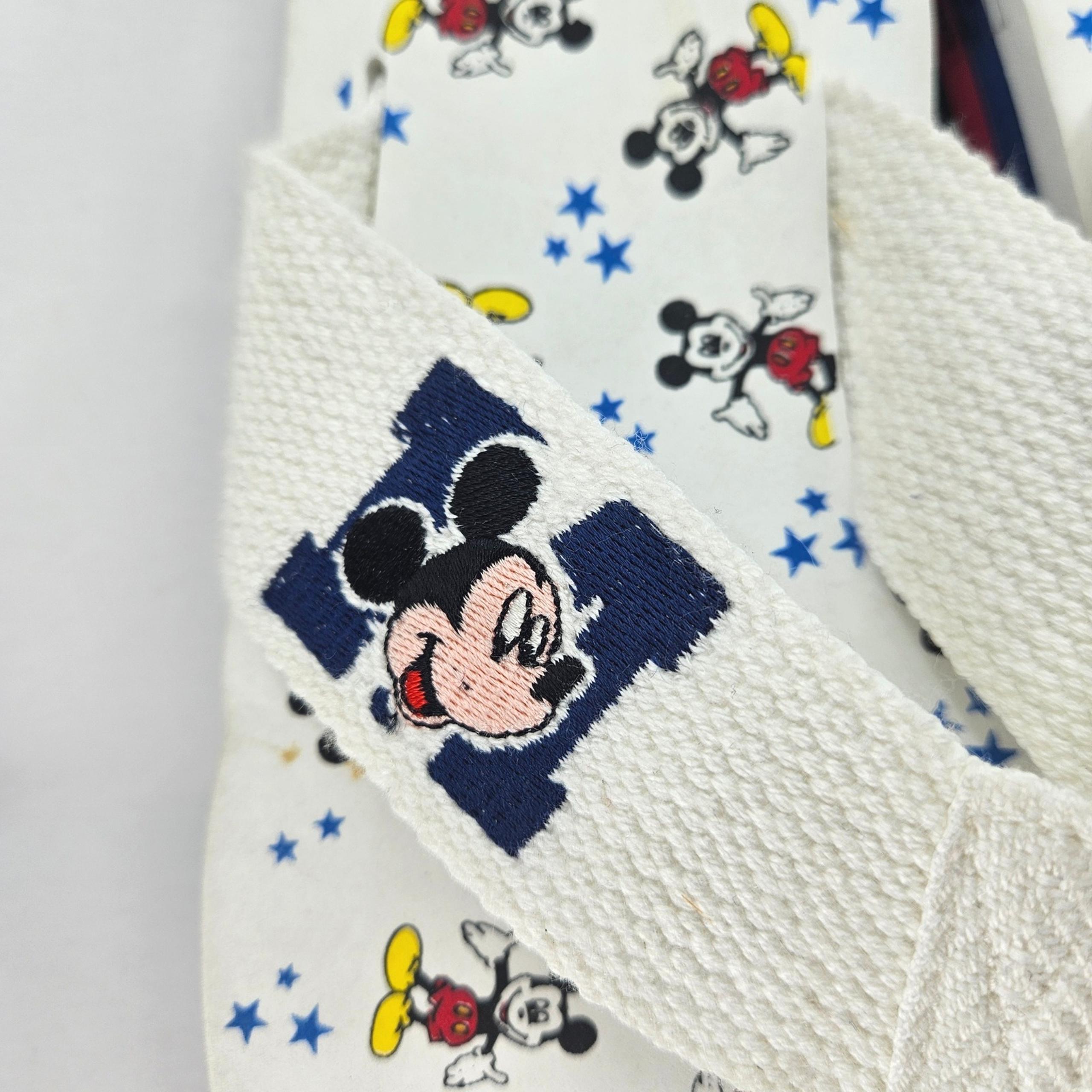 Mickey Unlimited Disney Flip Flops Thong Sandals Cartoon Graphic White Size 10