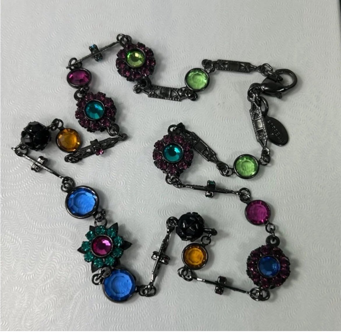 Vintage Uranium Sorrelli Necklace