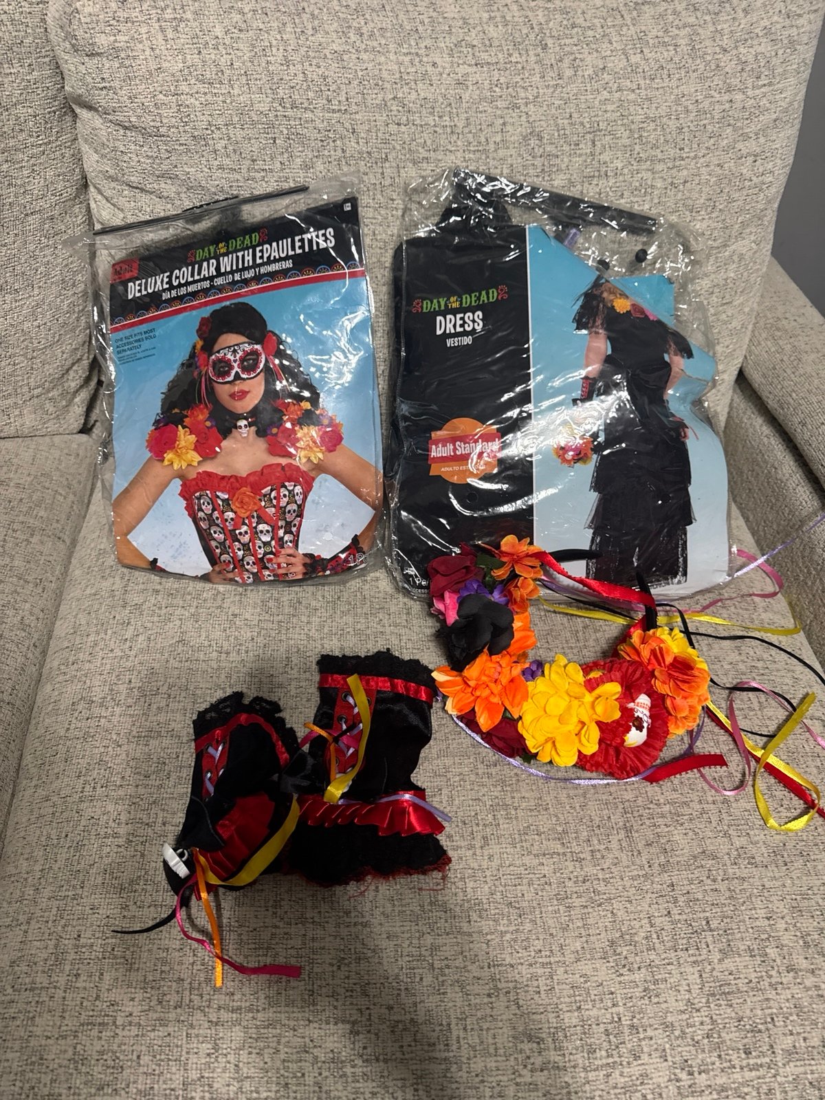 Costume