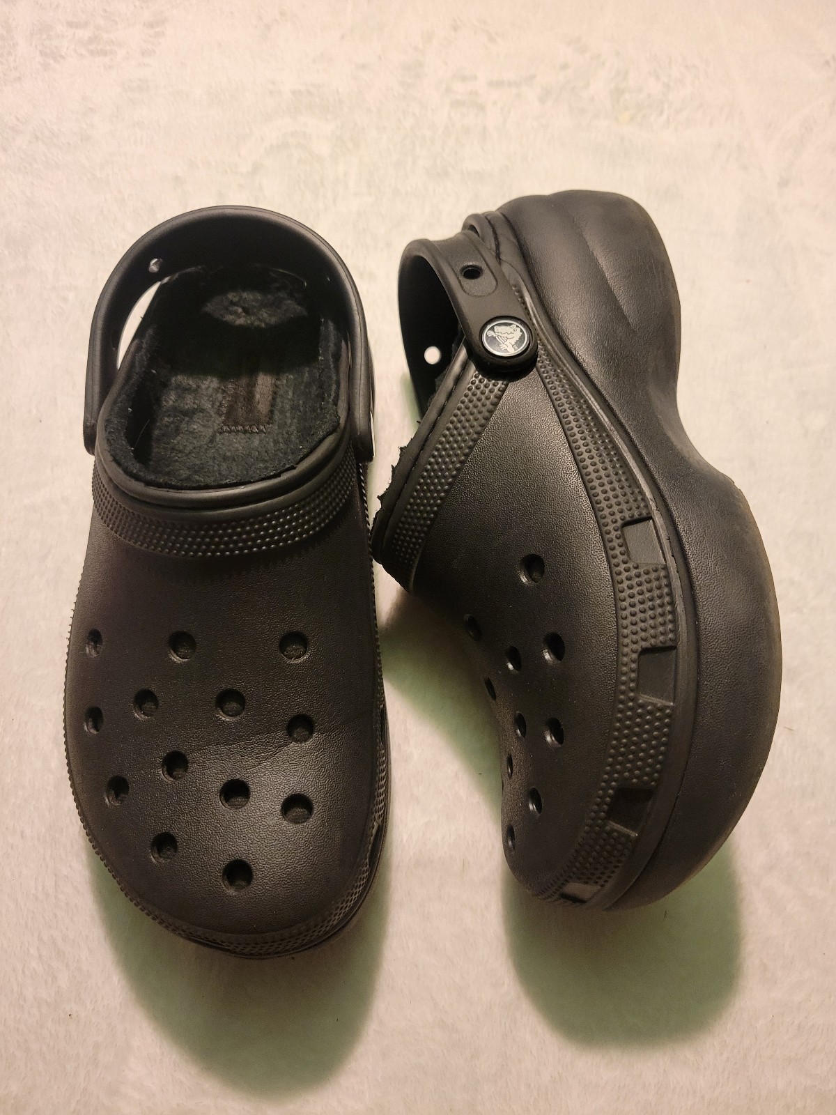 Size 7 women's Crocs
