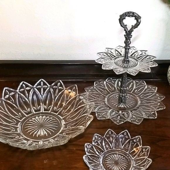 Vintage Federal Glass Flower Collection