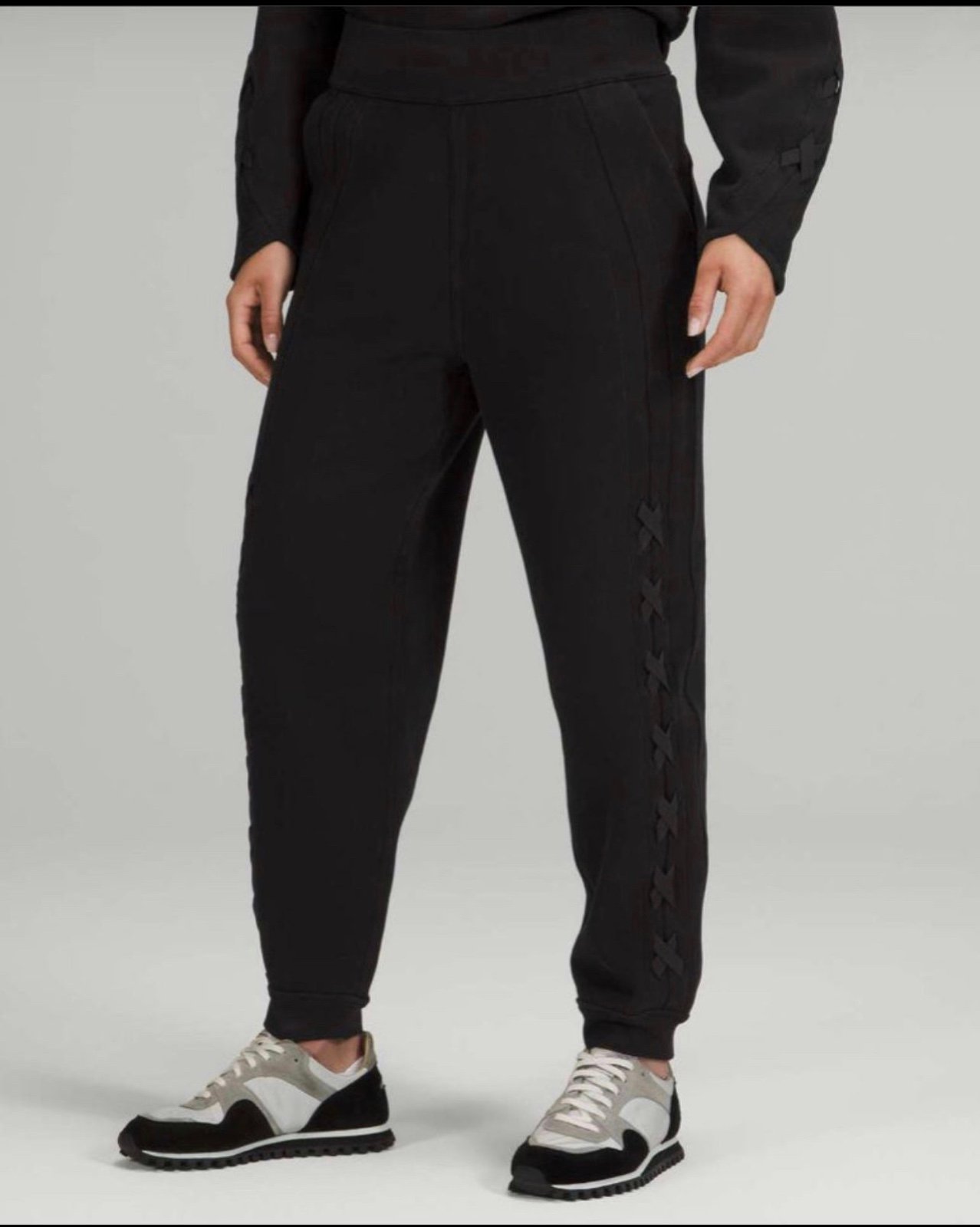 Lululemon braided detail HR jogger 12