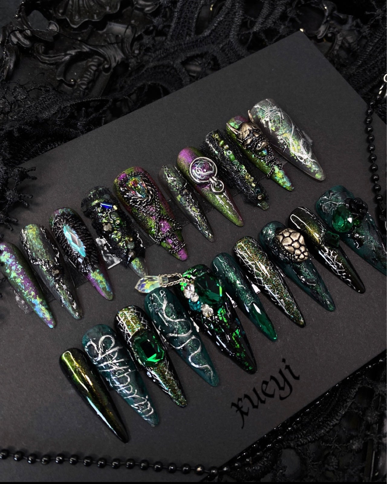 Press on nails