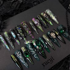Press on nails