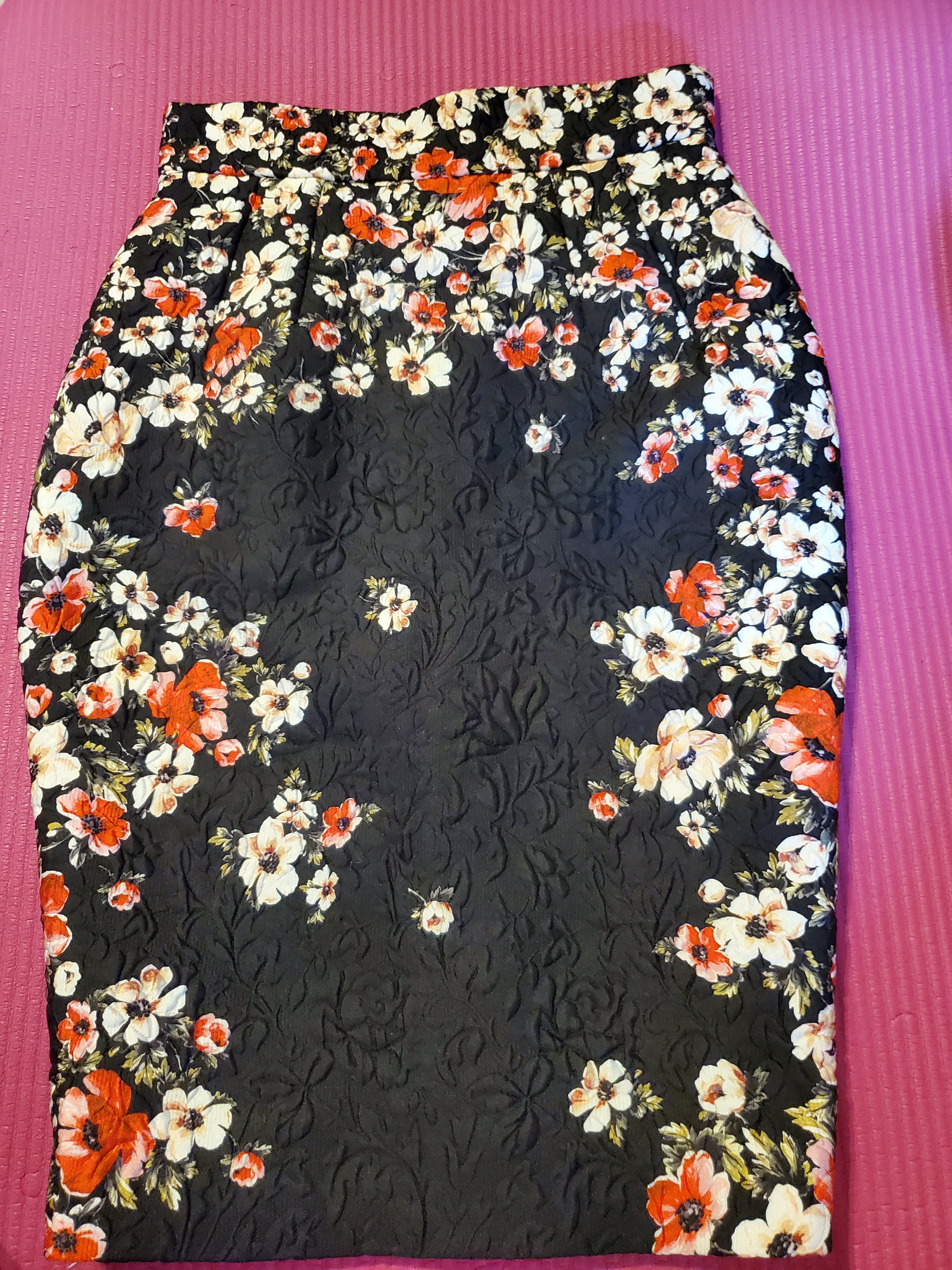 Dolce and Gabbana skirt