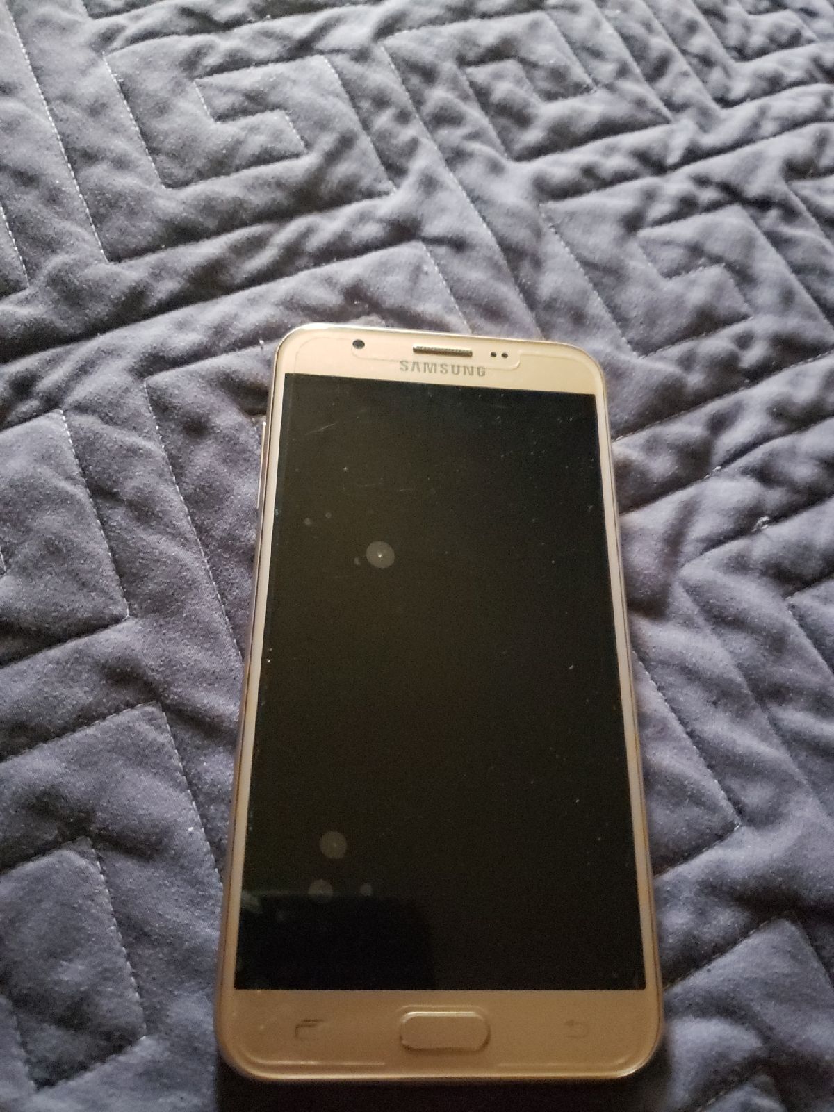 Samsung Galaxy j7
