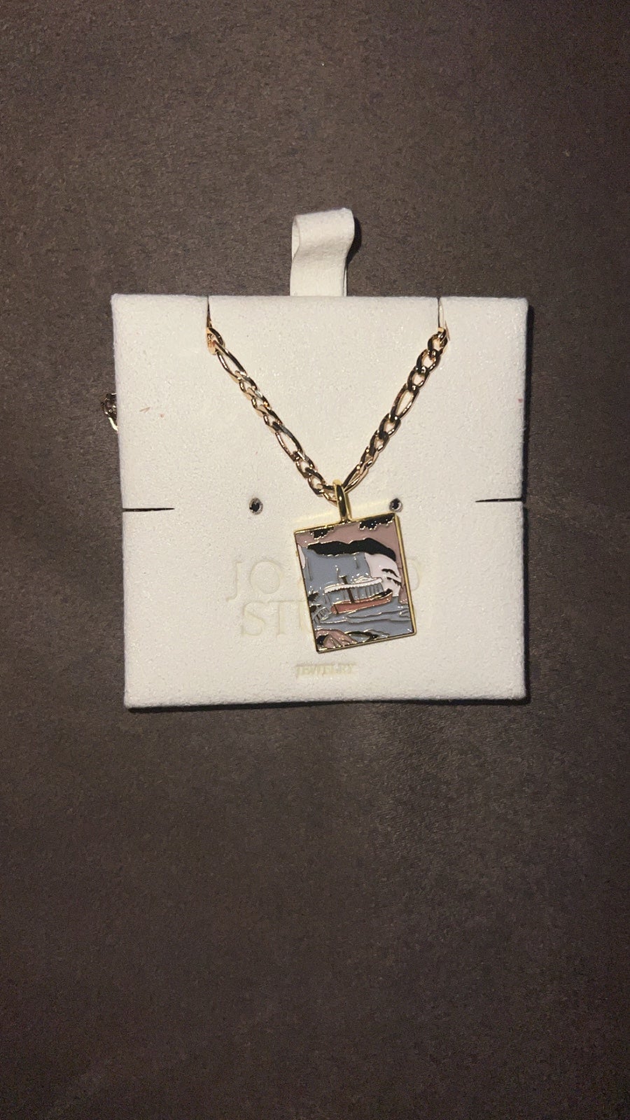 *BRAND NEW* Gold Plated Jungle Cruise Disney Necklace