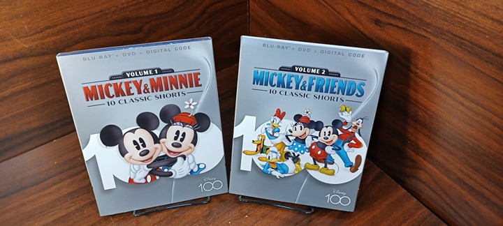 Mickey & Minnie:10 Classic Shorts Vol 1 + 2 (Blu-ray/DVD)w/slipcover-Disney 100