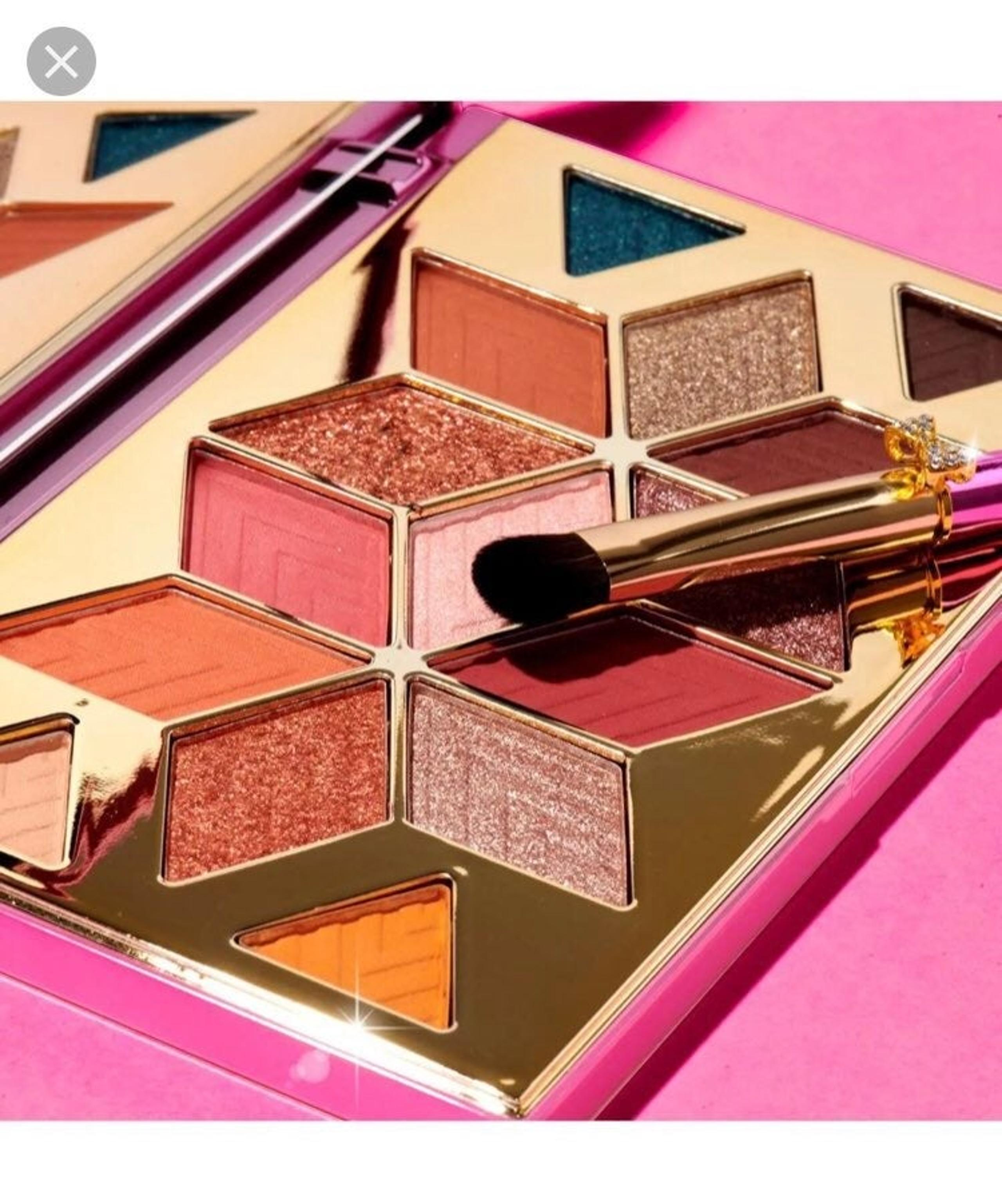 New! PUR x Barbie 15 Shades Eyeshadow Palette