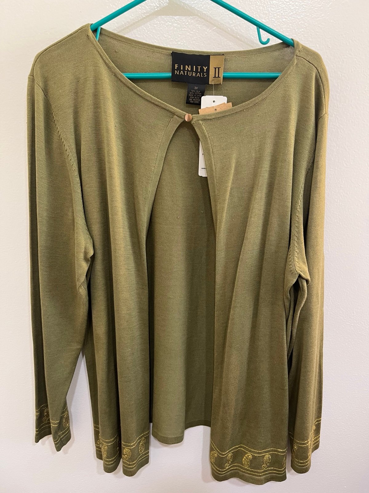 Finity Naturals II NWT Green Cardigan with Paisley Design