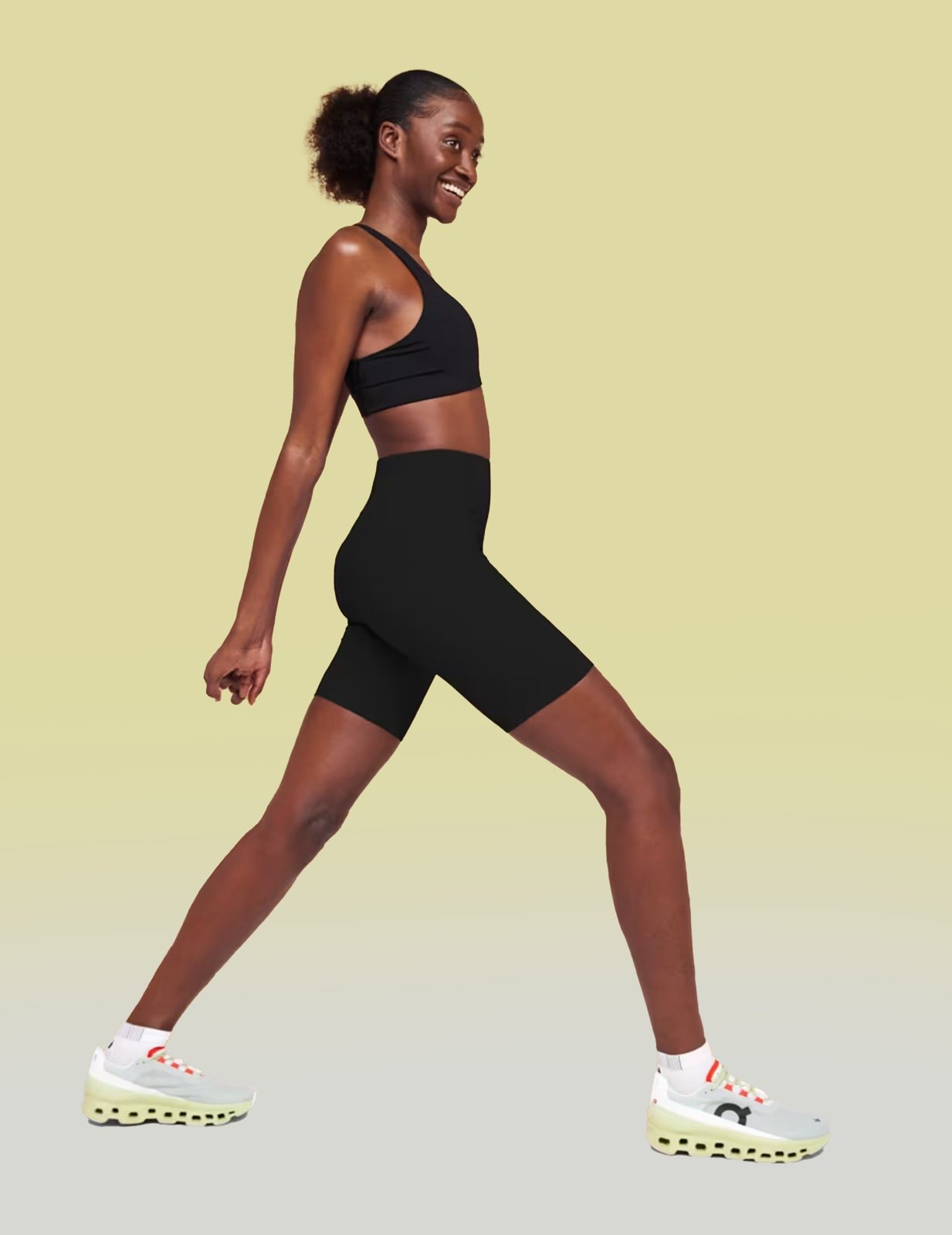 On Running Women's Movement Tights Short Size XL Black ultralight shorts