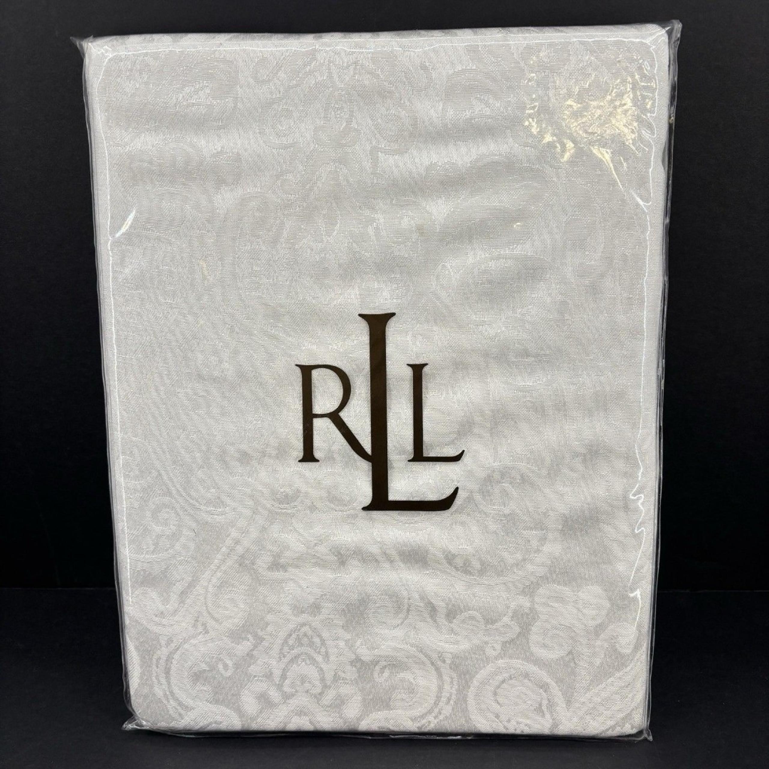 NEW in Package Lauren Ralph Lauren White Paisley Tablecloth Round 70” Diameter