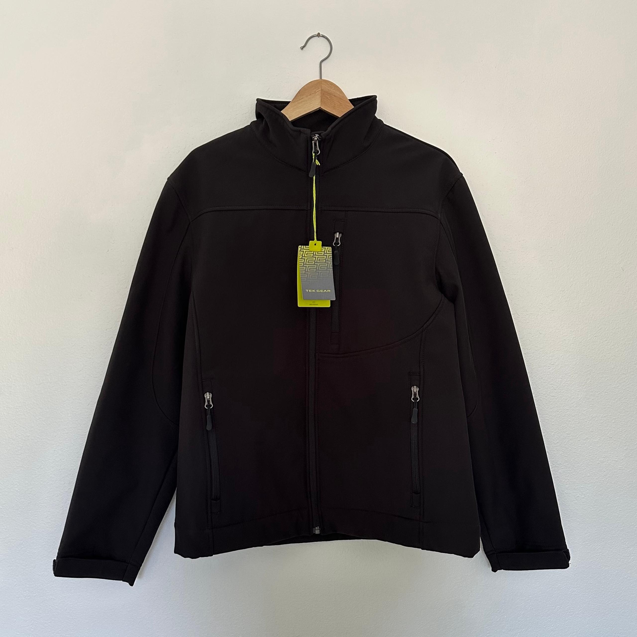 Never worn tek gear black lightweight soft shell jacket men’s size medium
