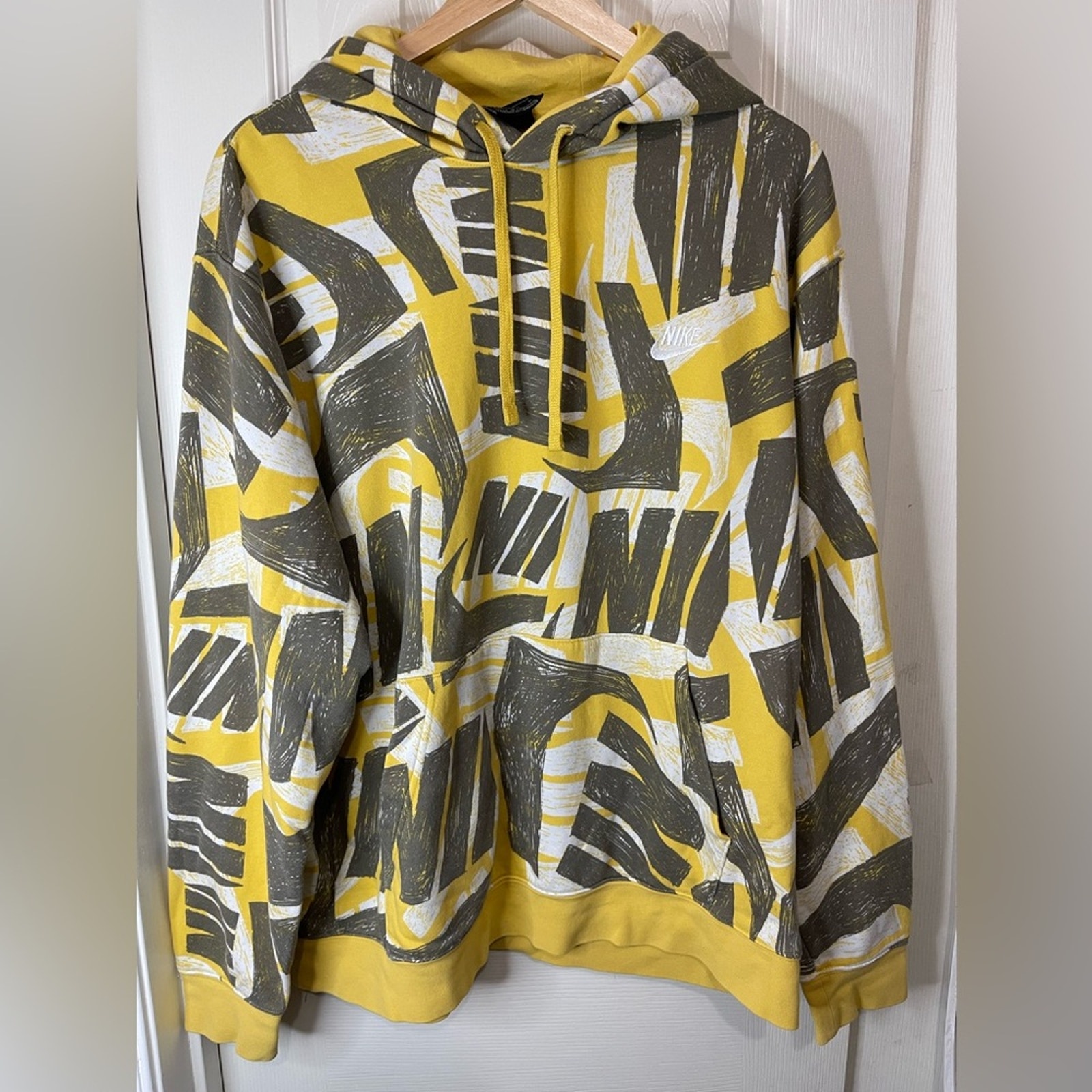Nike Men's Yellow Gray Futura Club Pullover Spell-Out Hoodie Sweatshirt Size XL