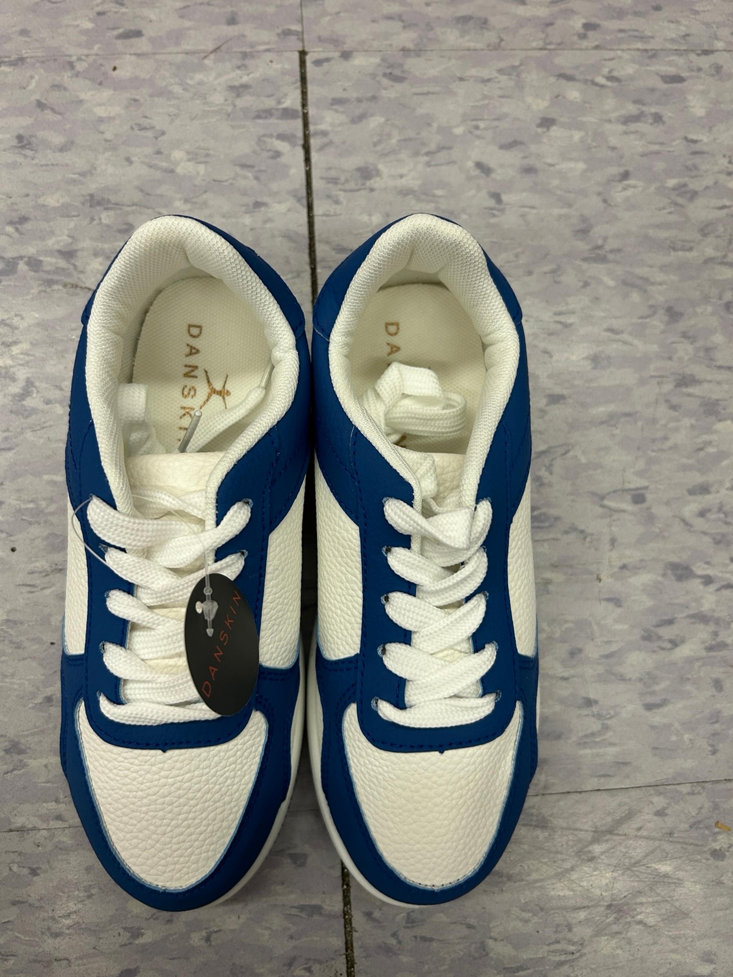 NWT Danskin girls Blue and White Sneakers size 11