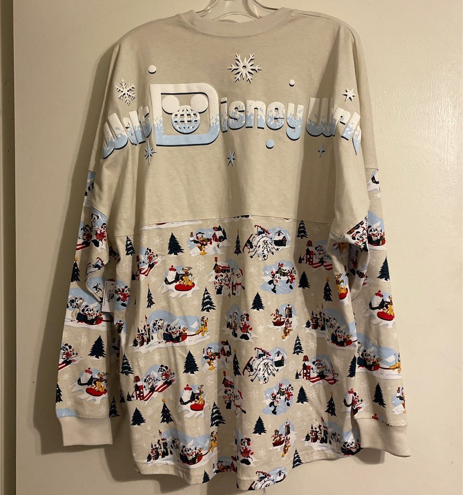 XLarge Disney Parks Mickey and Friends Winter Wonderland Spirit Jersey