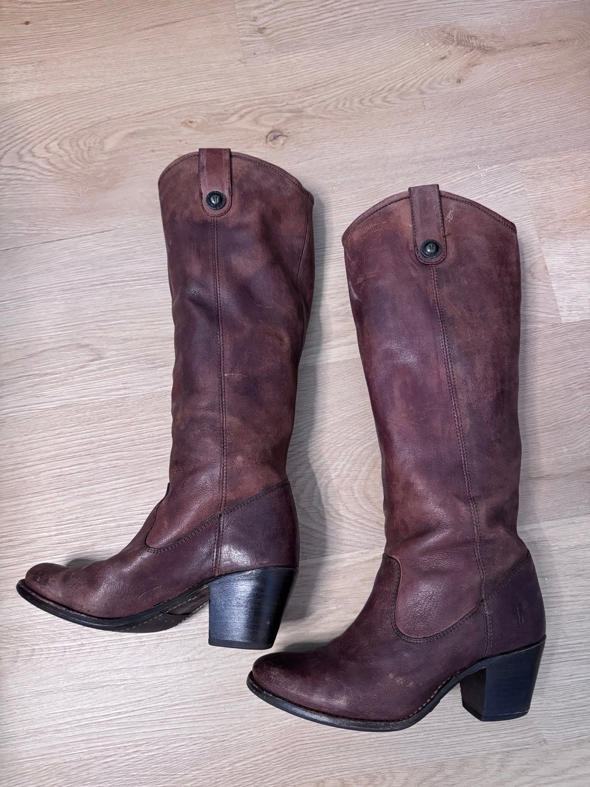 Frye cowboy Boots 6
