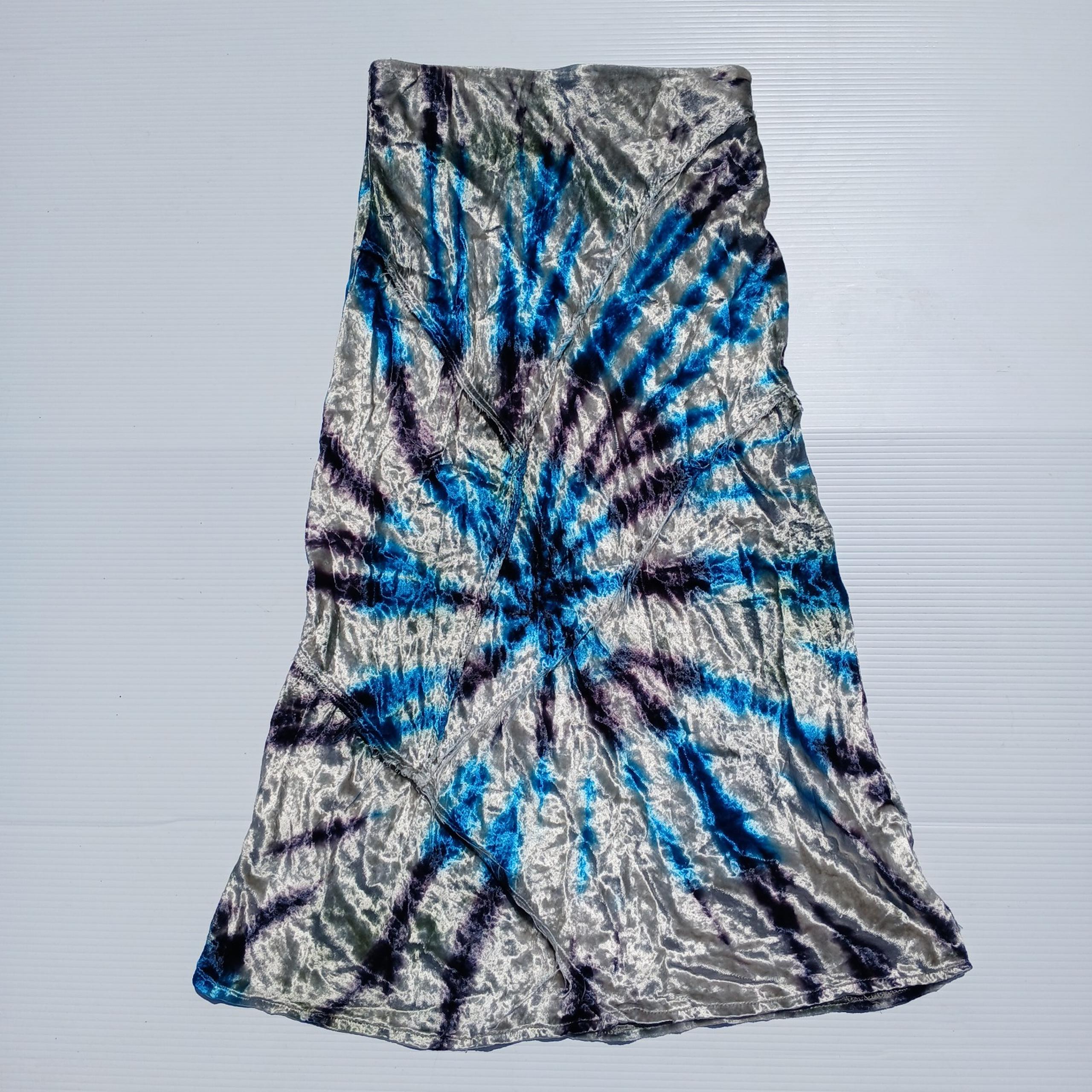 Free People womens size S Small Blue Gray Black Tie Dye Maxi Skirt Stretchy