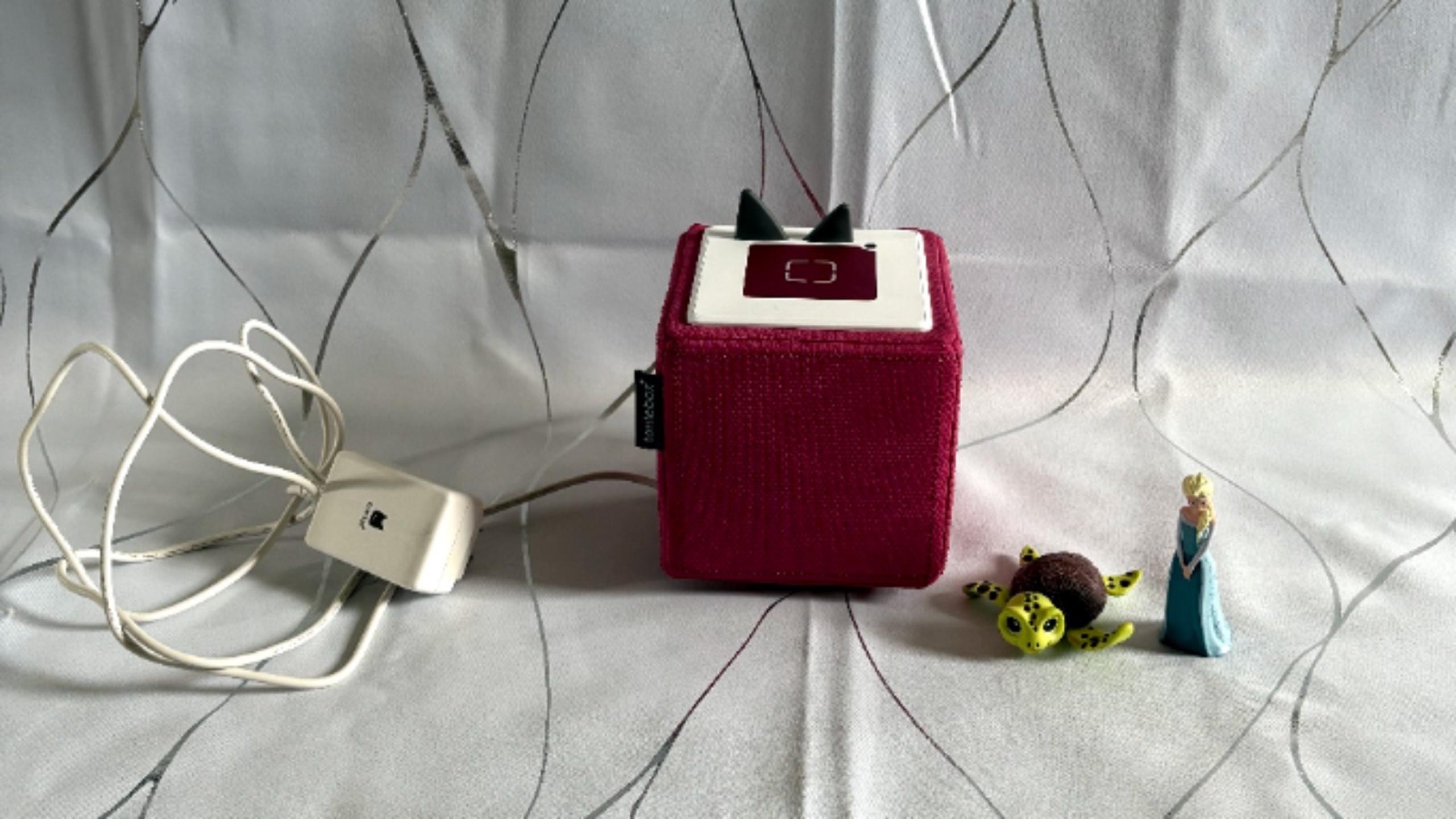 Tonies Toniebox Audio Player Set Charger Pink  Music Box Elsa Turtle