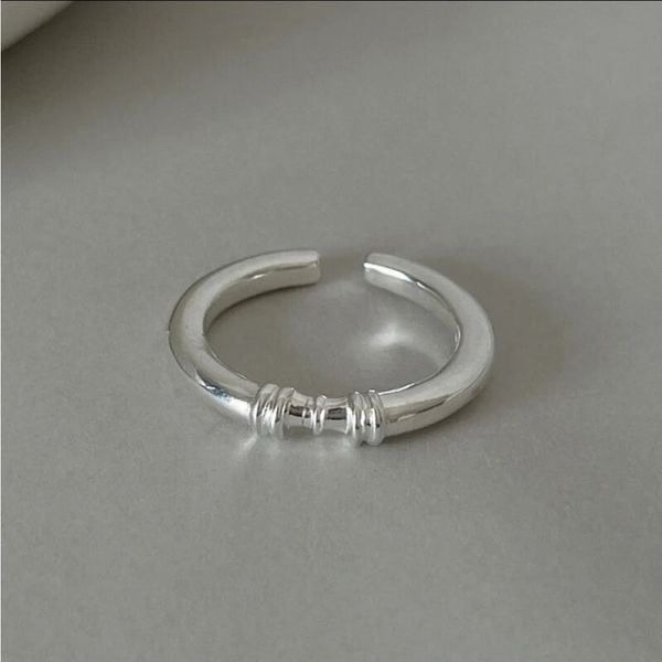 The Thin Beauty Ring adjustable in 925 silver