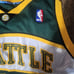VantageShawn Kemp Seattle sonic Hardwood Classic Jersey sz.Lg. Fits Like a Lg