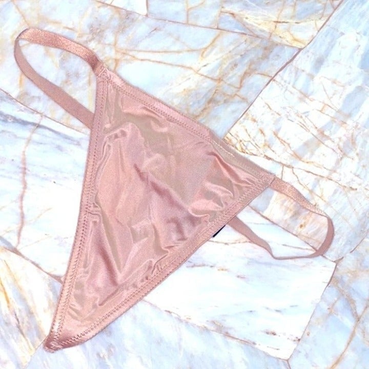 New Victoria’s Secret Very Sexy Strappy Thong Silky Smooth Satin V-String XL