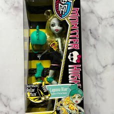 Monster High 2012 Skultimate Roller Maze Lagoona Blue Doll