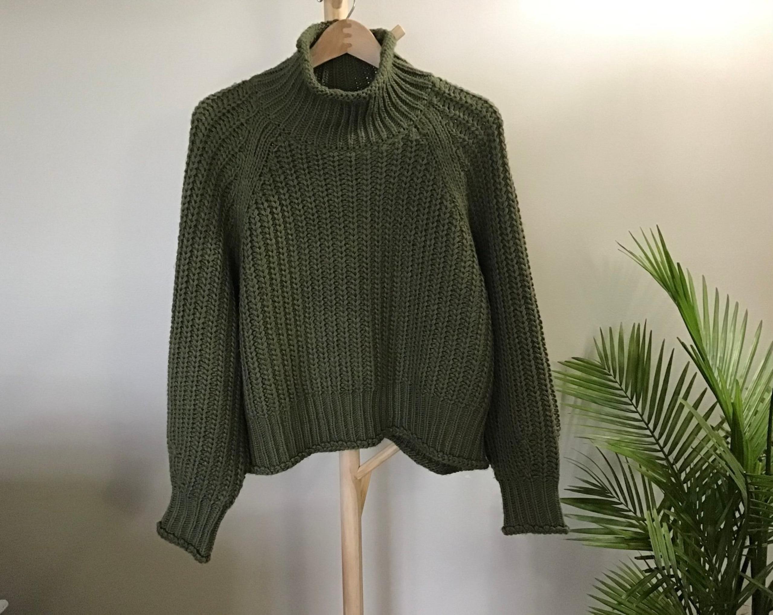 H&M TURTLENECK SWEATER