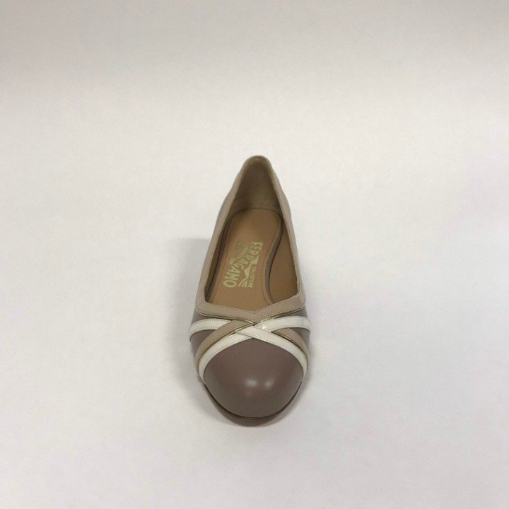 Salvatore Ferragamo GAMY Size 8 Shoes