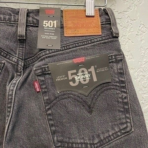 Levi’s 501 Skinny Jeans Size 24