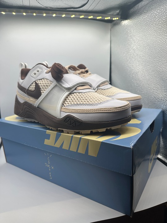 Size 9 In Hand! - Nike Zoom Field Jaxx - Travis Scott Light Chocolate - 9M/10.5W