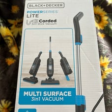 Black and Decker lite vacuum cleaner
